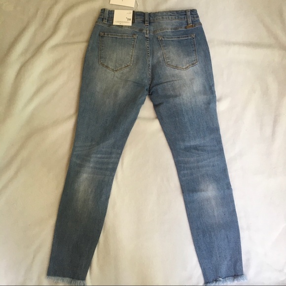 Kancan Distressed Skinny Jeans - Picture 7 of 8